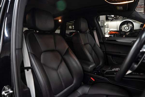 2019 Porsche Macan S 95B