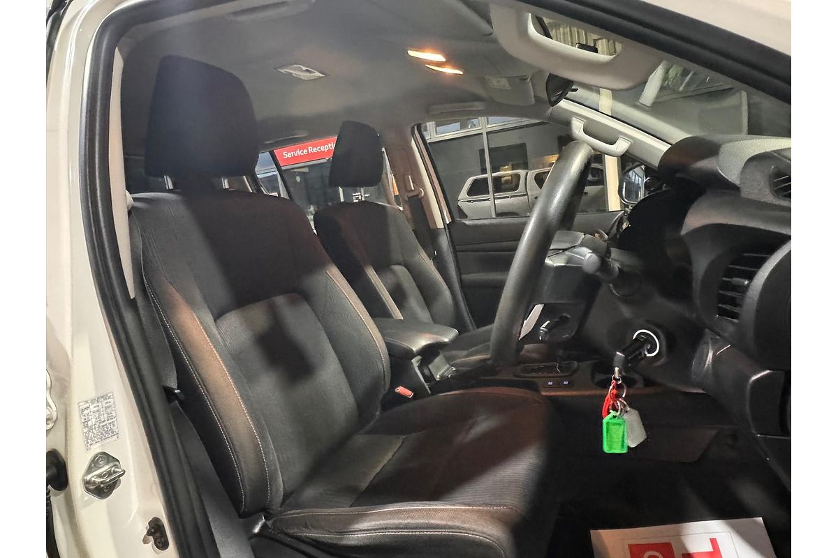 2019 Toyota Hilux SR GUN126R 4X4