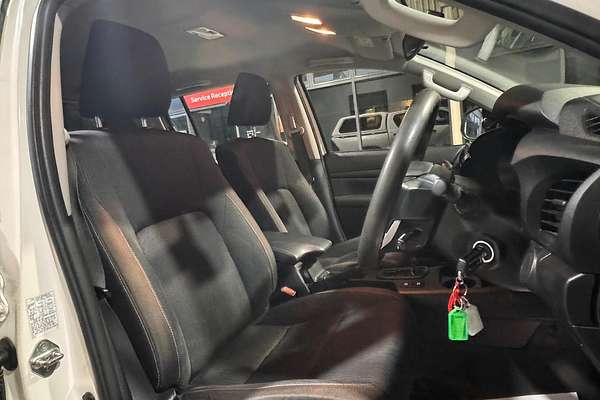 2019 Toyota Hilux SR GUN126R 4X4