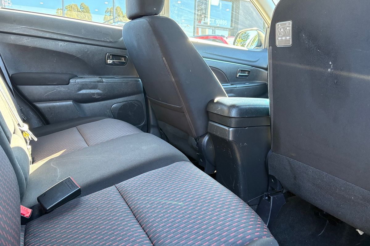 2019 Mitsubishi ASX ES XC