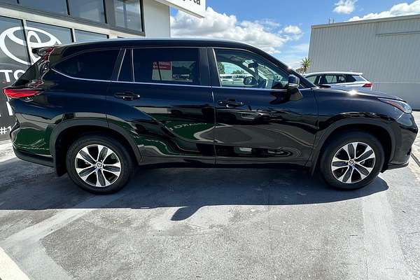 2023 Toyota Kluger