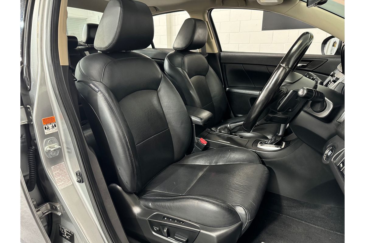 2011 Suzuki KIZASHI LTDC 2.4L Auto