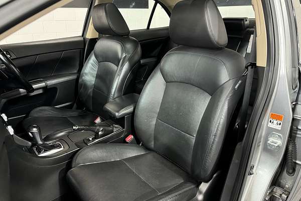 2011 Suzuki KIZASHI LTDC 2.4L Auto