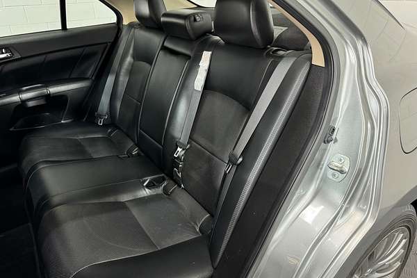2011 Suzuki KIZASHI LTDC 2.4L Auto