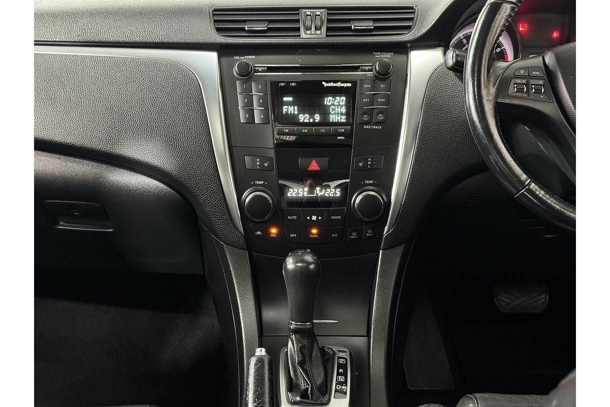 2011 Suzuki KIZASHI LTDC 2.4L Auto