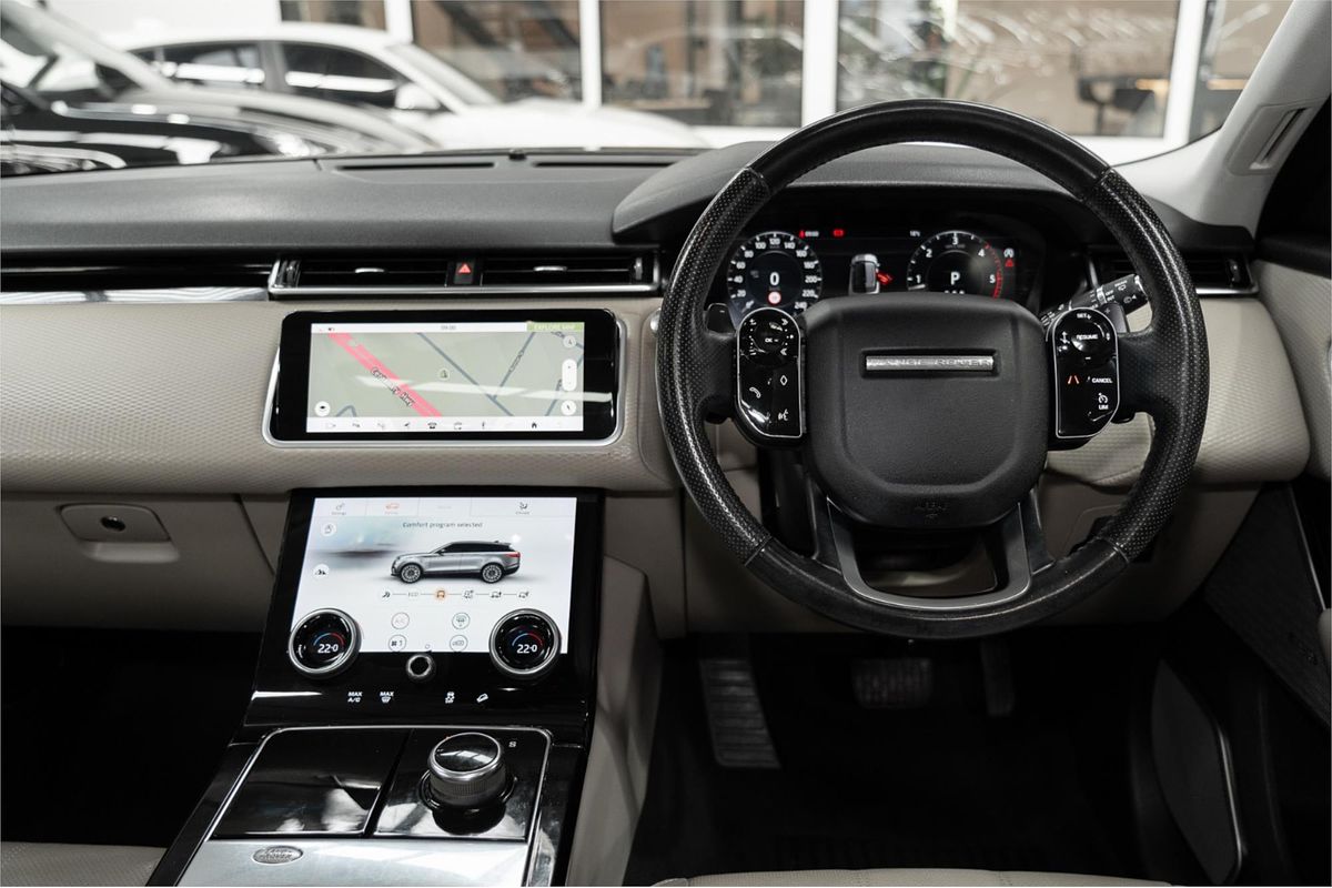 2019 Land Rover Range Rover Velar D180 SE L560