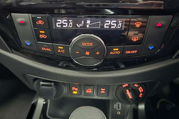 2025 Nissan Navara PRO-4X D23 4X4