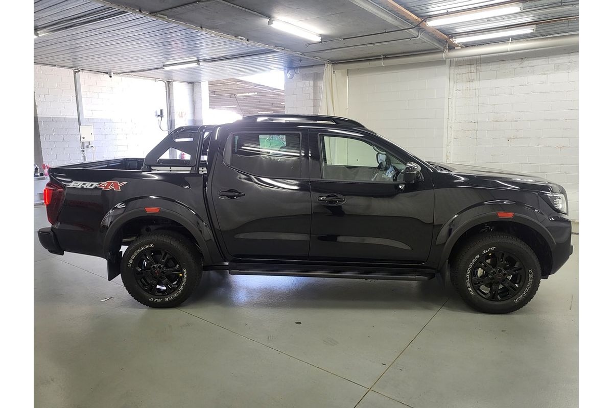 Nissan NAVARA 4X4 2.3 DSL AUTO DC P4X