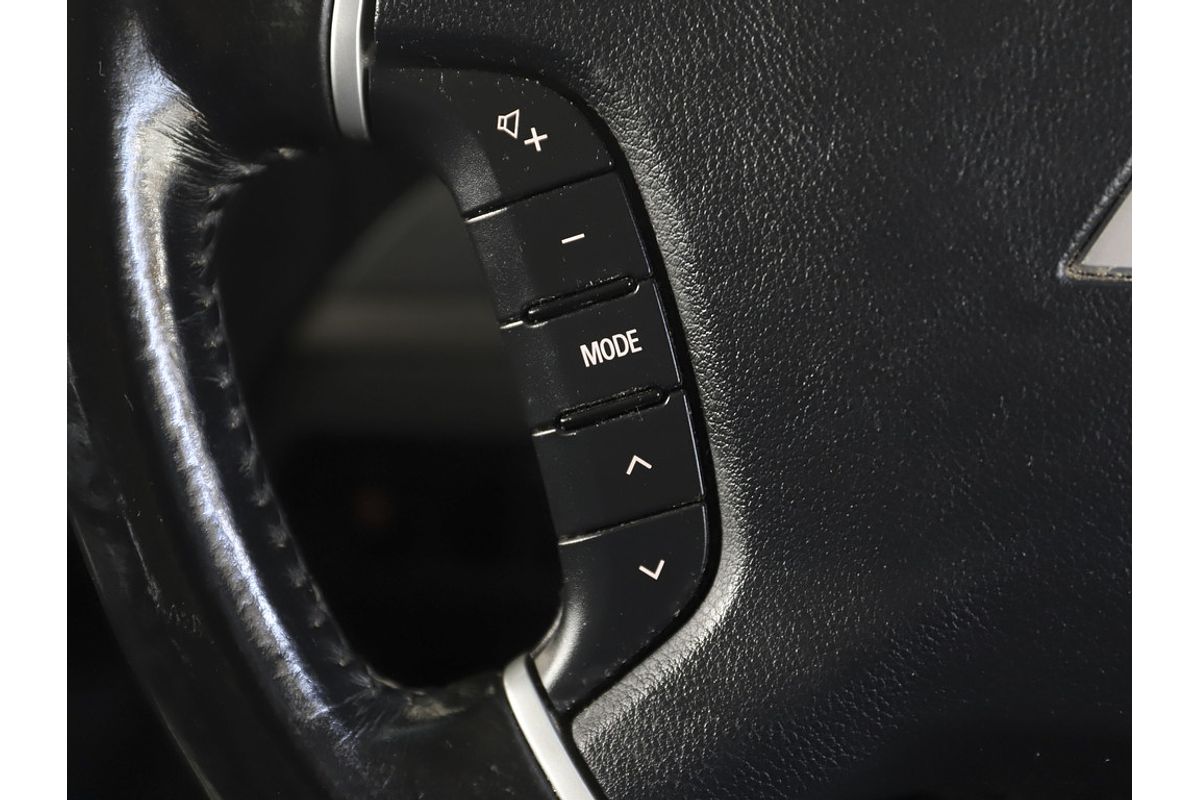 2014 Mitsubishi Pajero GLX NW