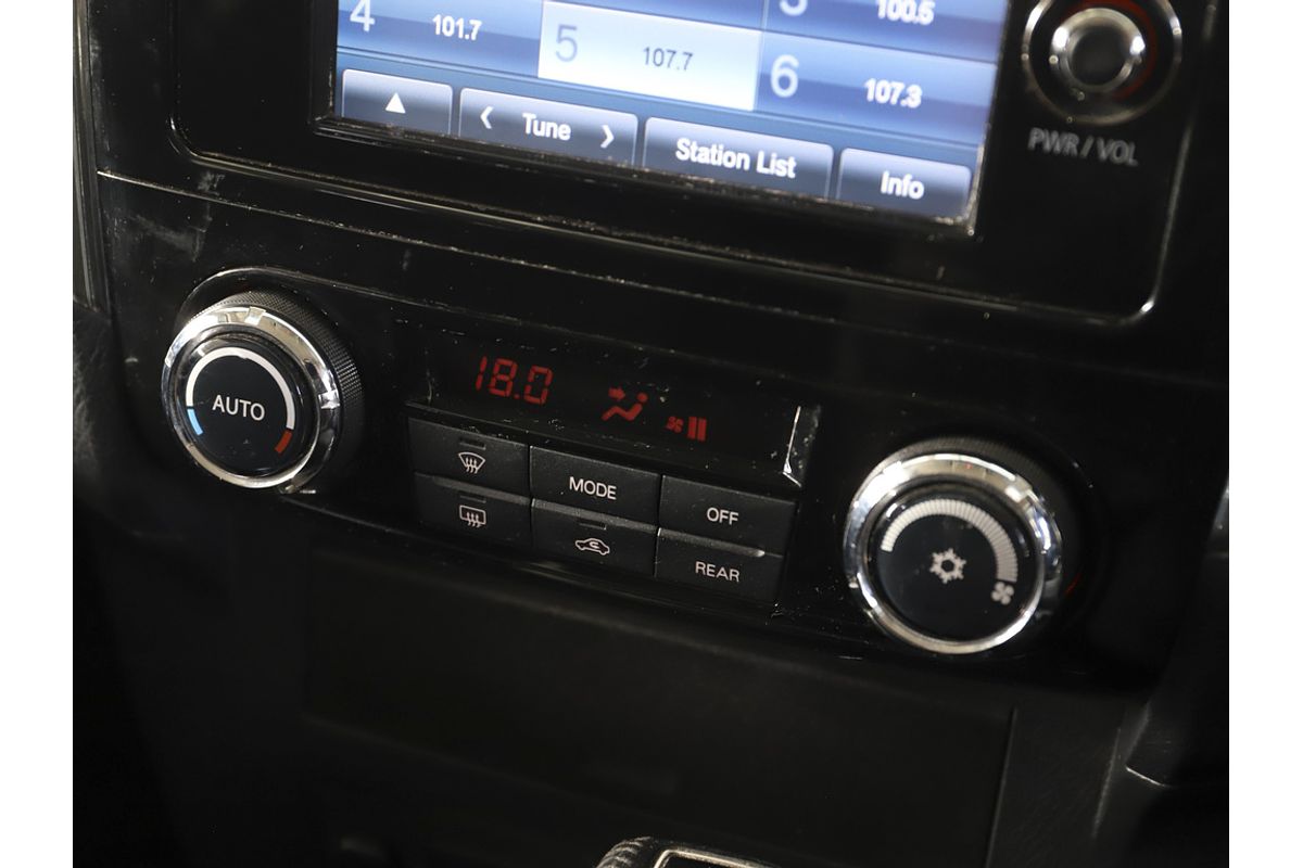 2014 Mitsubishi Pajero GLX NW