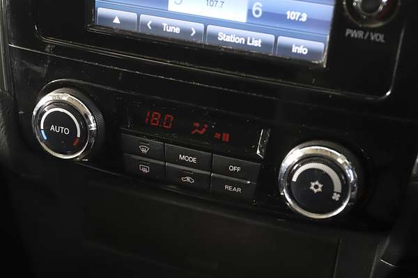 2014 Mitsubishi Pajero GLX NW