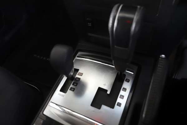 2014 Mitsubishi Pajero GLX NW