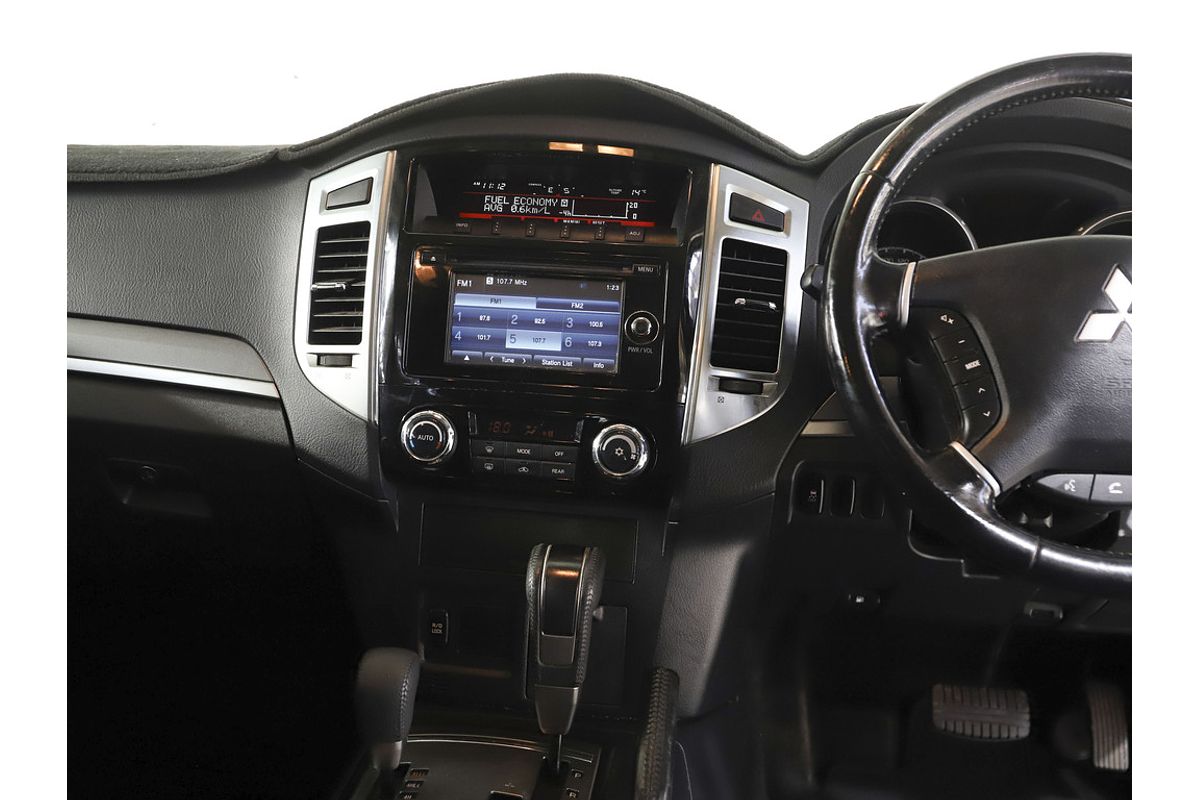 2014 Mitsubishi Pajero GLX NW