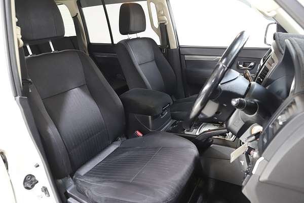 2014 Mitsubishi Pajero GLX NW