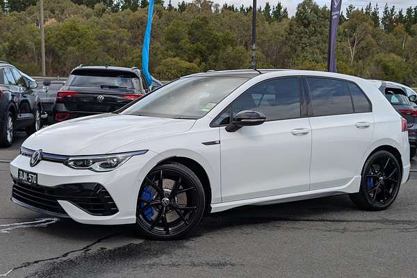2024 Volkswagen Golf R 8
