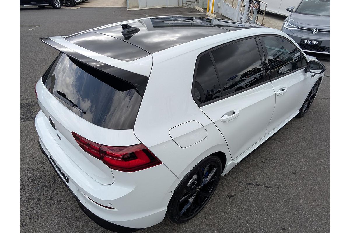 2024 Volkswagen Golf R 8