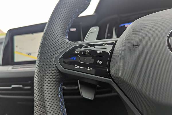 2024 Volkswagen Golf R 8