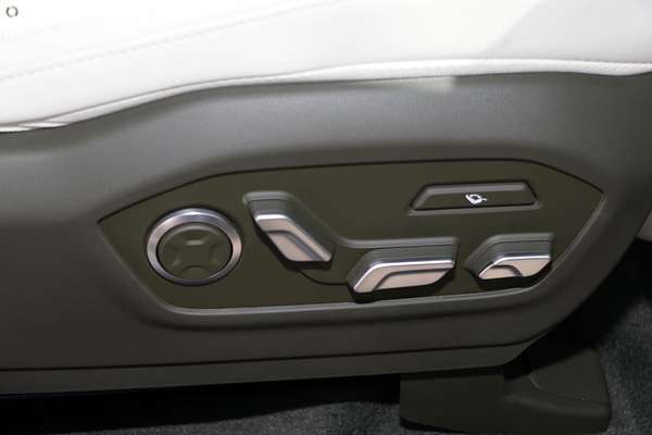 2025 Hyundai Santa Fe Calligraphy MX5.V1