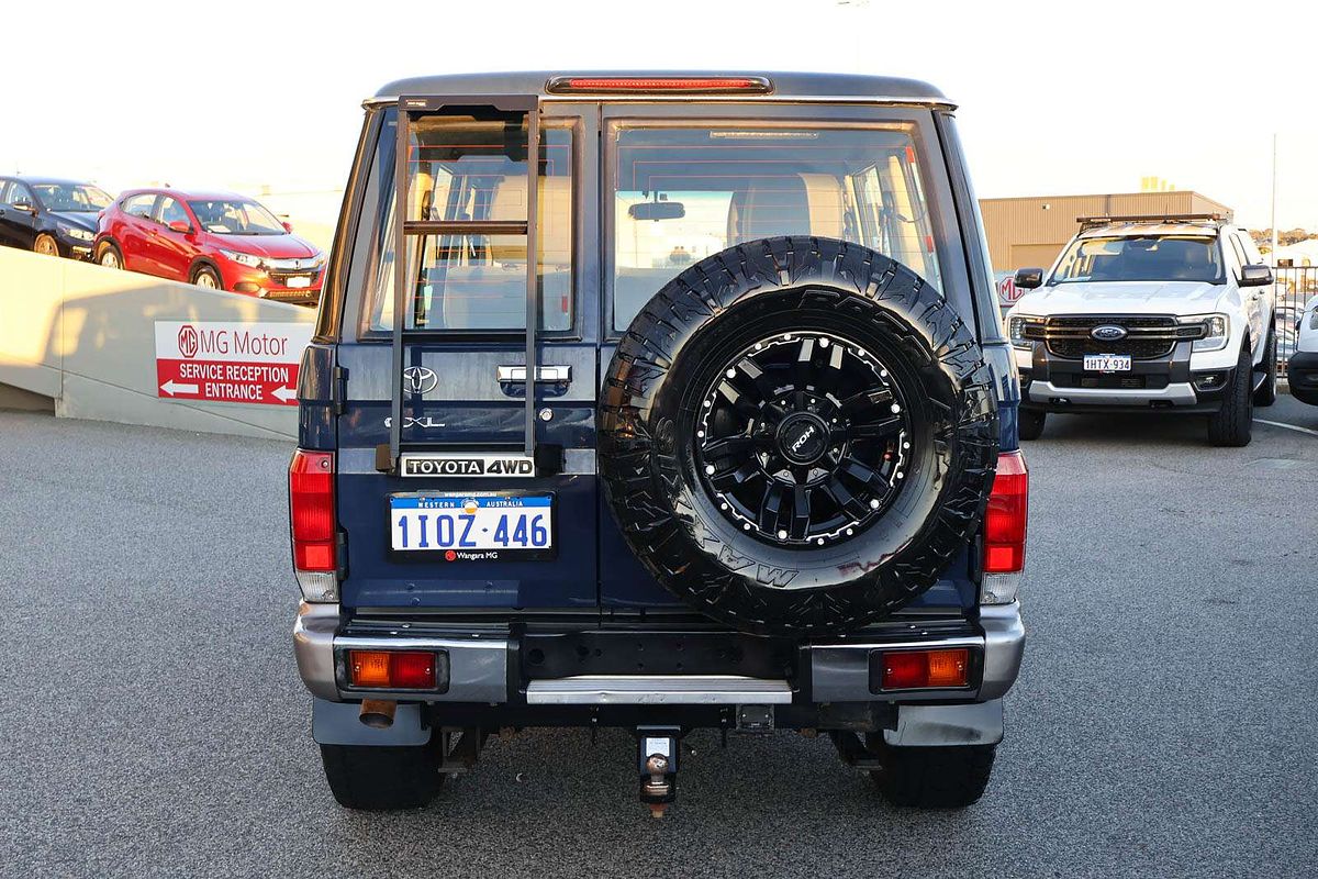 2021 Toyota Landcruiser GXL VDJ76R