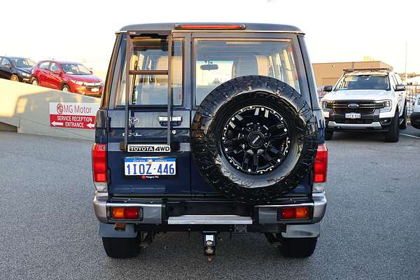 2021 Toyota Landcruiser GXL VDJ76R