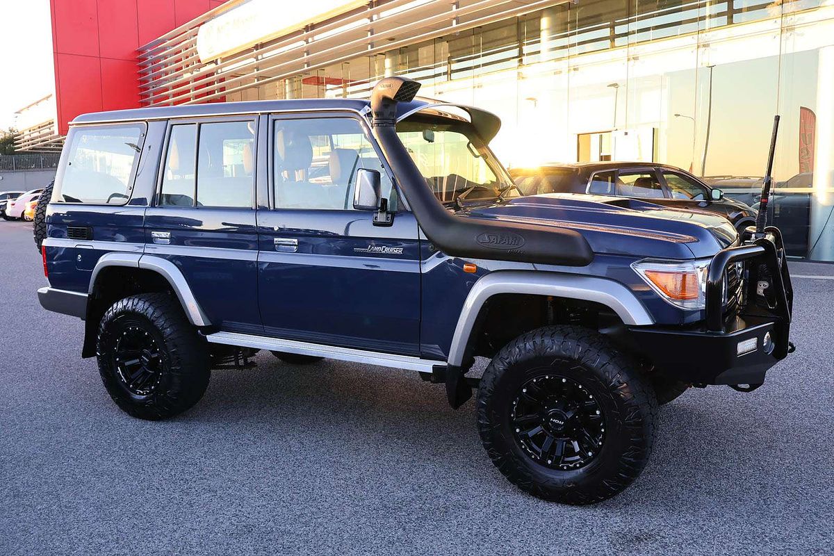 2021 Toyota Landcruiser GXL VDJ76R