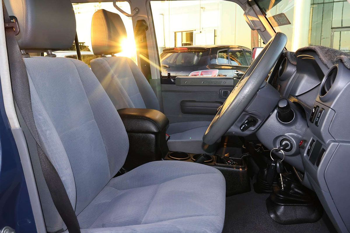 2021 Toyota Landcruiser GXL VDJ76R
