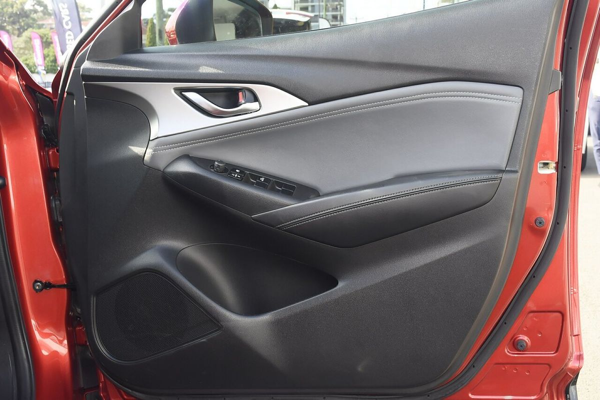 2023 Mazda CX-3 sTouring DK