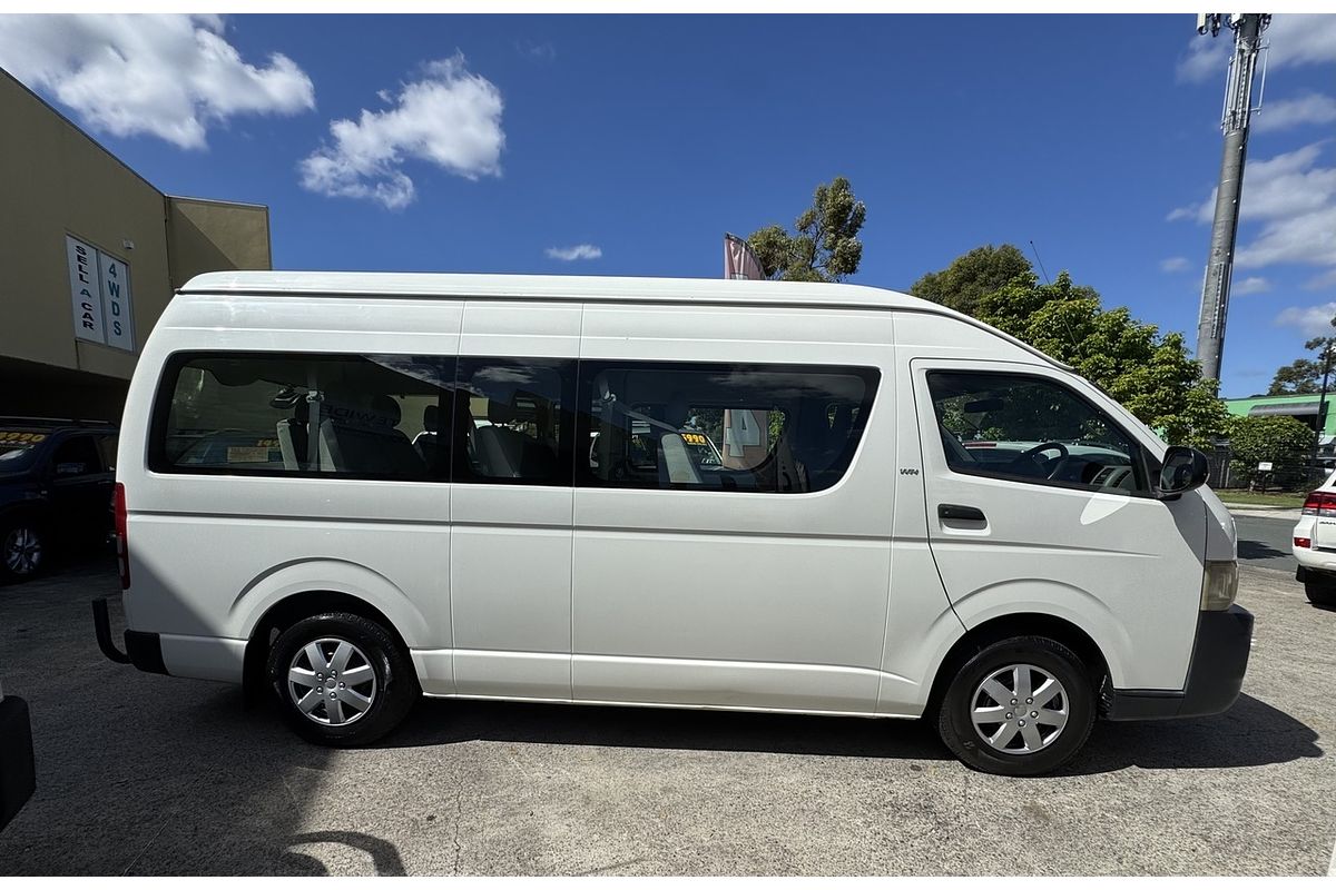 2005 Toyota HiAce Commuter TRH223R