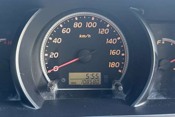 2005 Toyota HiAce Commuter TRH223R