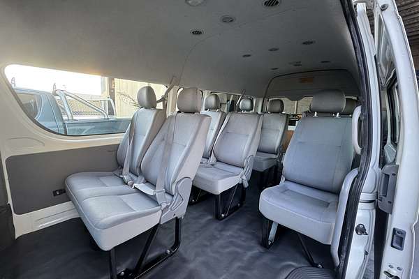 2005 Toyota HiAce Commuter TRH223R