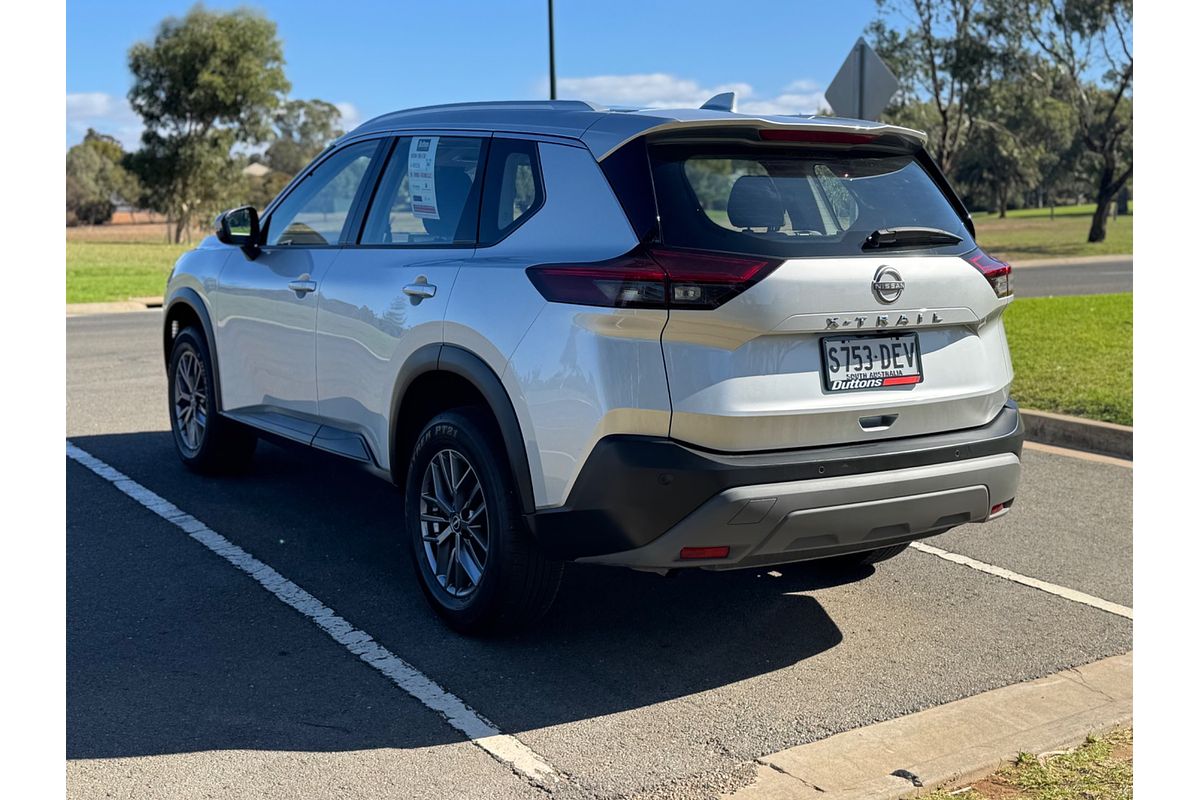 2023 Nissan X-TRAIL ST T33