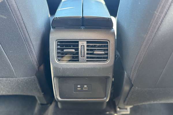 2023 Nissan X-TRAIL ST T33