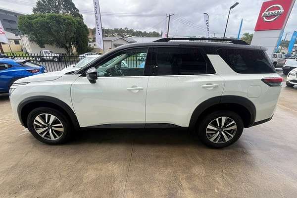 2024 Nissan Pathfinder Ti R53