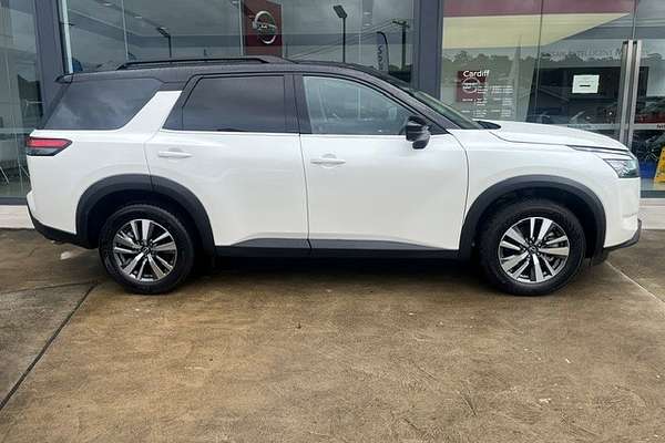 2024 Nissan Pathfinder Ti R53