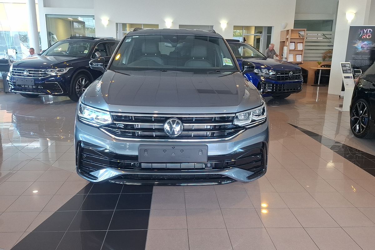 2024 Volkswagen Tiguan Wolfsburg Edition Allspace 5N