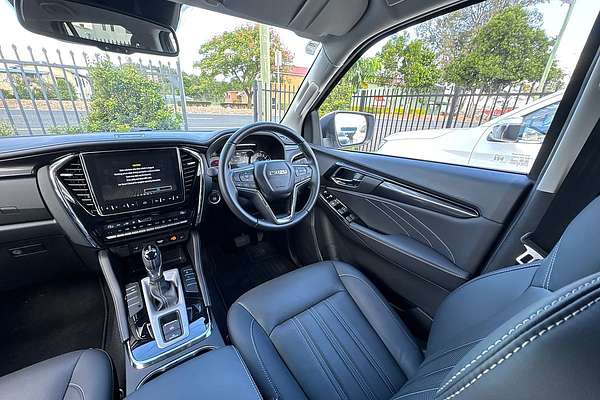 2024 Isuzu MU-X LS-T