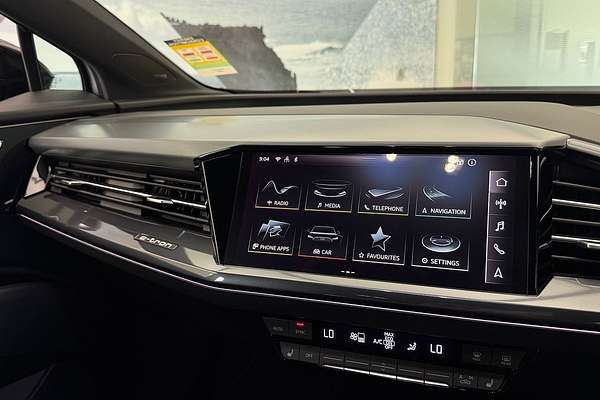 2024 Audi Q4 e-tron 55 F4