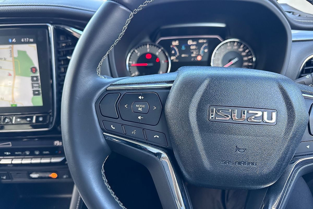 2024 Isuzu MU-X LS-T
