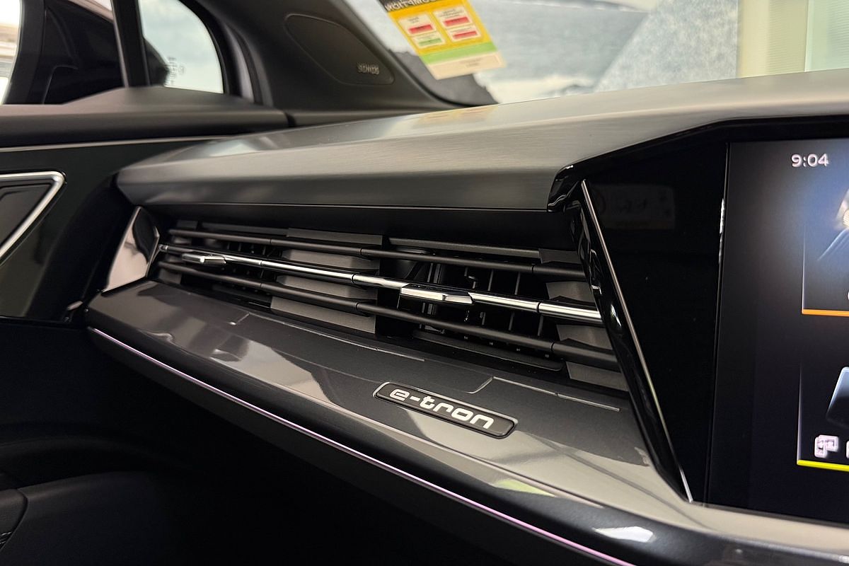 2024 Audi Q4 e-tron 55 F4