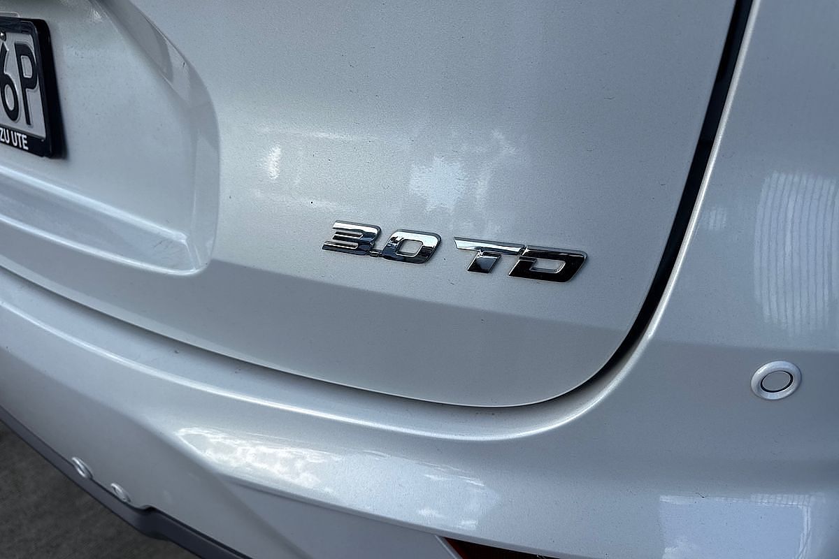 2024 Isuzu MU-X LS-T