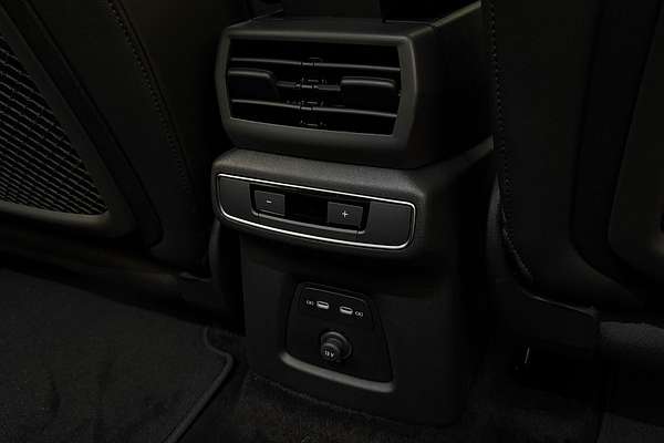 2024 Audi Q4 e-tron 55 F4