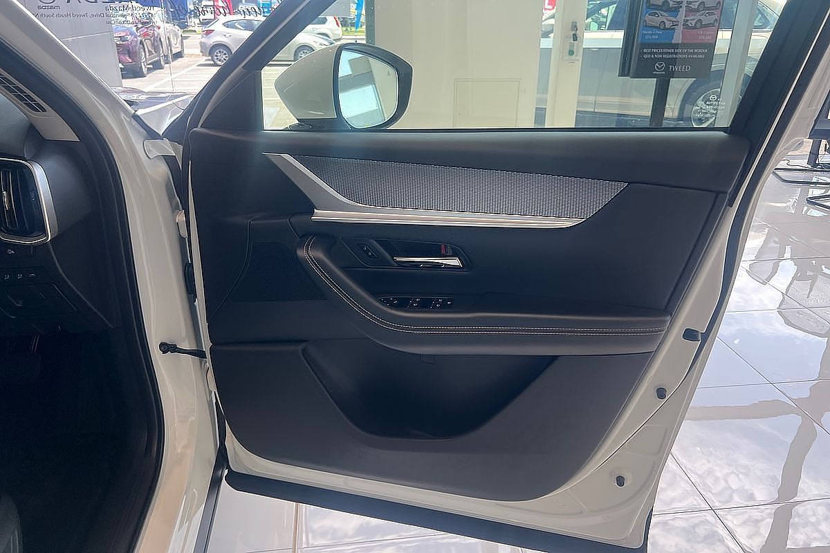 2024 Mazda CX-80 P50e Touring KL