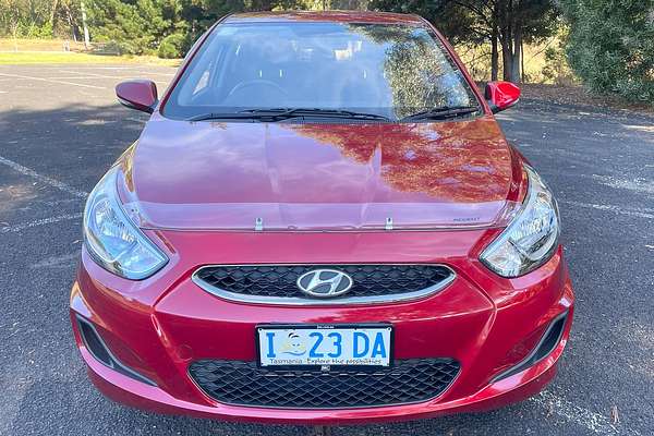 2019 Hyundai Accent Sport RB6