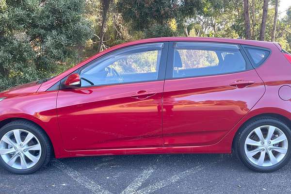 2019 Hyundai Accent Sport RB6