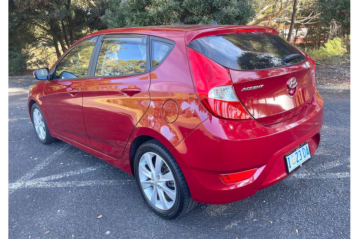 2019 Hyundai Accent Sport RB6