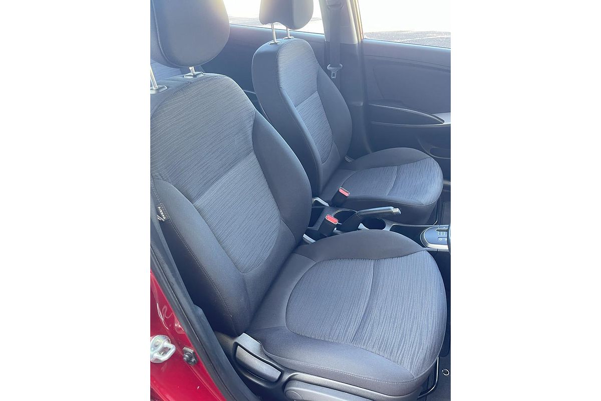 2019 Hyundai Accent Sport RB6