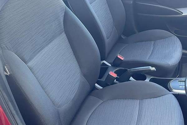 2019 Hyundai Accent Sport RB6