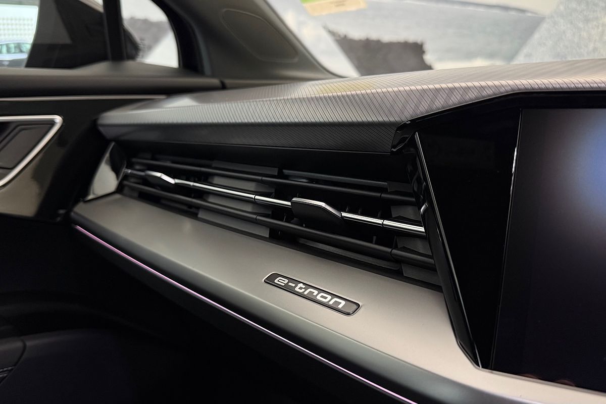 2024 Audi Q4 e-tron 45 F4
