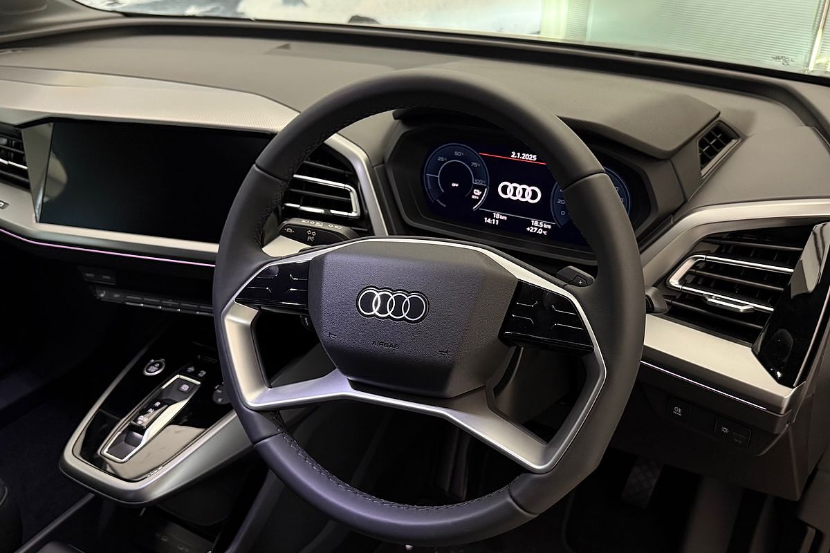 2024 Audi Q4 e-tron 45 F4