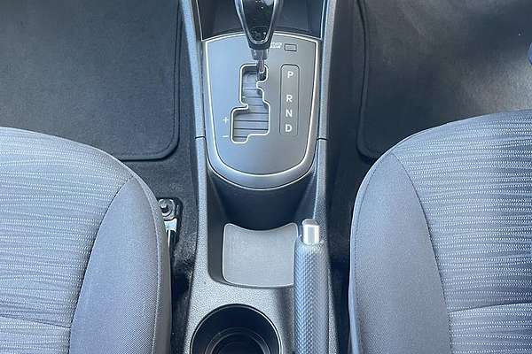 2019 Hyundai Accent Sport RB6
